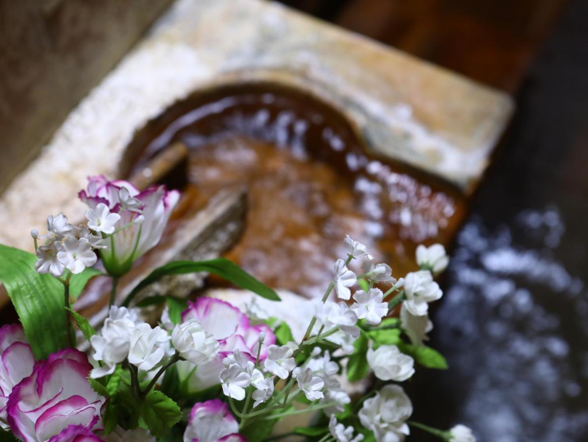 Ikariya Ryokan Jamanoucsi Kültér fotó