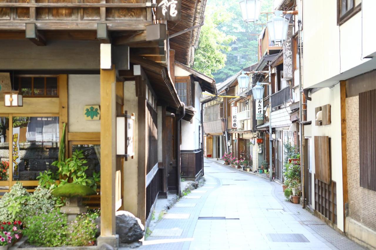 Ikariya Ryokan Jamanoucsi Kültér fotó