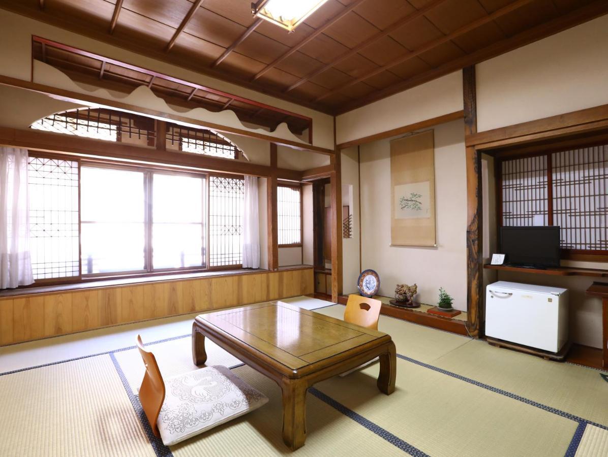 Ikariya Ryokan Jamanoucsi Kültér fotó